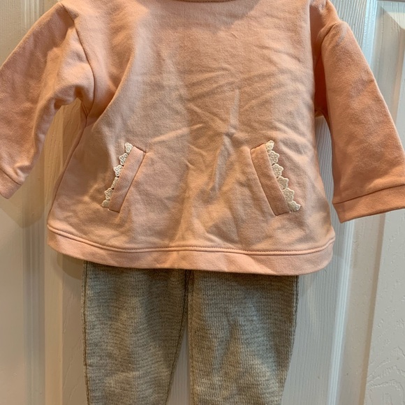 outfit - Picture 3 of 3